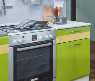 Кухонный гарнитур Регина 1,8м Оливковый глянец с витриной