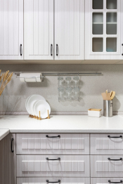 Кухонный гарнитур Регина 1,8м (Прованс) Сандал Белый со столом под духовку