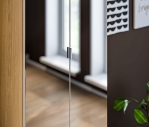 Афина СБ-3312 Шкаф 2 дверный с зеркальным фасадом Дуб Винченца